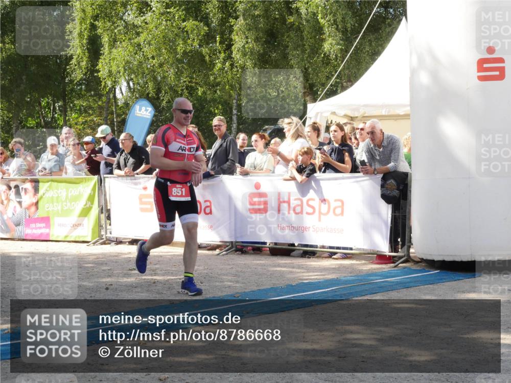 07.09.2025 - 19. Norderstedt Triathlon Zöllner http://msf.ph/oto/8786668 07.09.2025 13:07:23 Ziel 851 meine-sportfotos.de