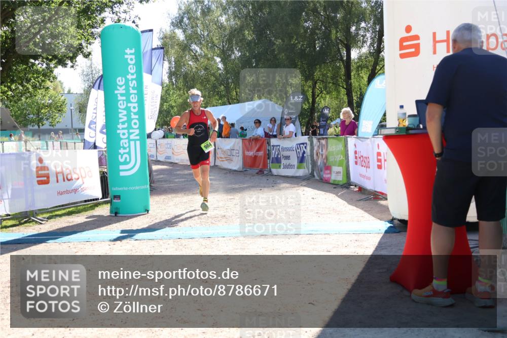 07.09.2025 - 19. Norderstedt Triathlon Zöllner http://msf.ph/oto/8786671 07.09.2025 15:42:49 Ziel 984 meine-sportfotos.de