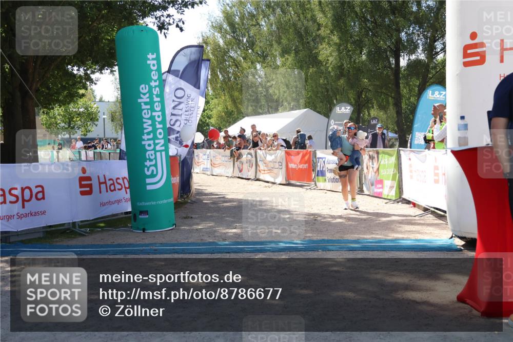 07.09.2025 - 19. Norderstedt Triathlon Zöllner http://msf.ph/oto/8786677 07.09.2025 13:27:34 Ziel 248 meine-sportfotos.de