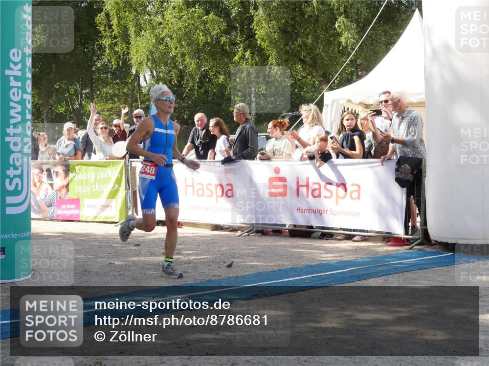 07.09.2025 - 19. Norderstedt Triathlon Zöllner http://msf.ph/oto/8786681 07.09.2025 13:07:48 Ziel 732, 1248 meine-sportfotos.de
