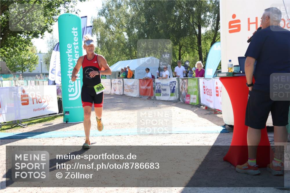 07.09.2025 - 19. Norderstedt Triathlon Zöllner http://msf.ph/oto/8786683 07.09.2025 15:42:50 Ziel 984 meine-sportfotos.de