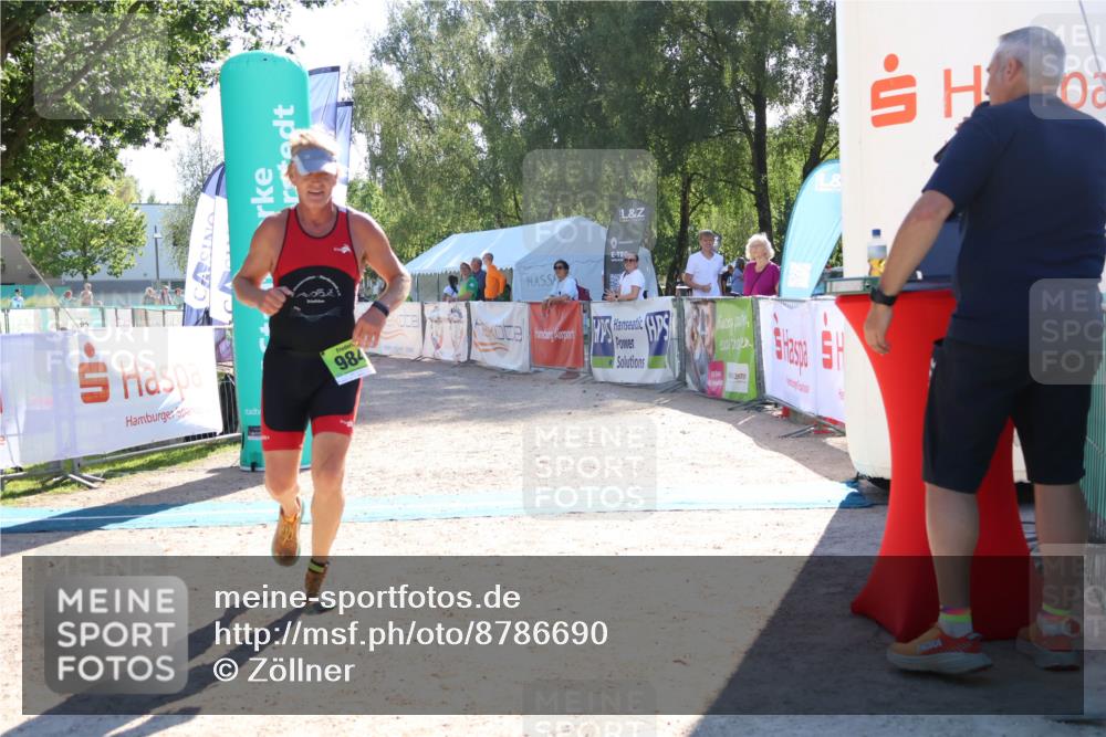 07.09.2025 - 19. Norderstedt Triathlon Zöllner http://msf.ph/oto/8786690 07.09.2025 15:42:51 Ziel 984 meine-sportfotos.de