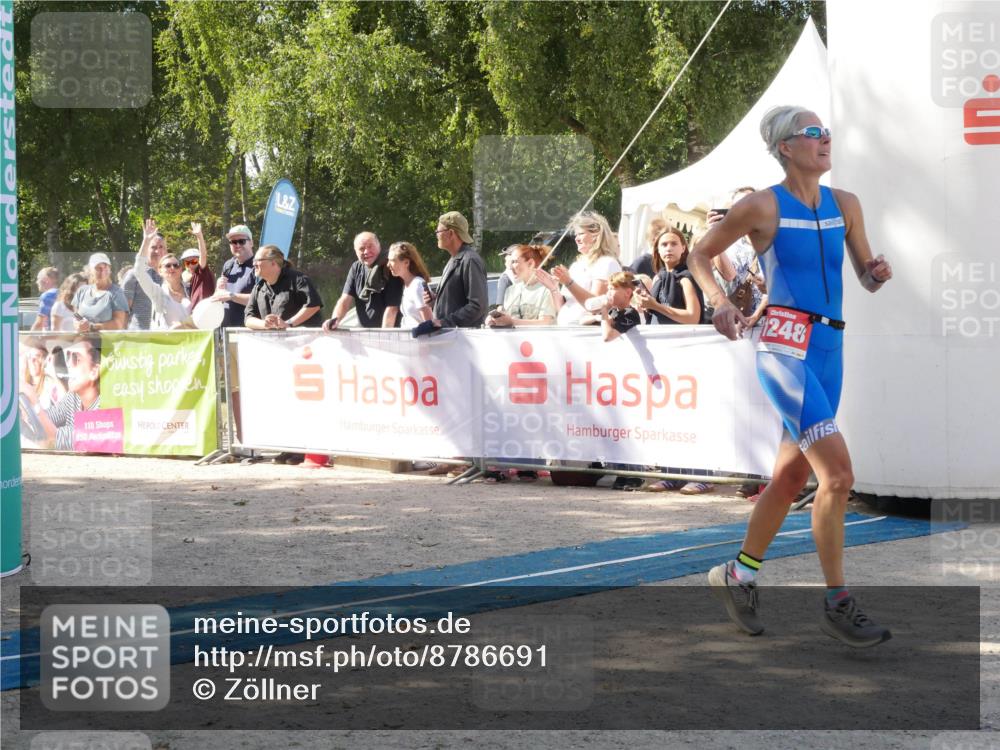 07.09.2025 - 19. Norderstedt Triathlon Zöllner http://msf.ph/oto/8786691 07.09.2025 13:07:49 Ziel 732, 1248 meine-sportfotos.de