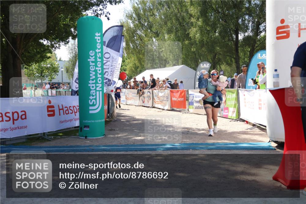07.09.2025 - 19. Norderstedt Triathlon Zöllner http://msf.ph/oto/8786692 07.09.2025 13:27:35 Ziel 248 meine-sportfotos.de
