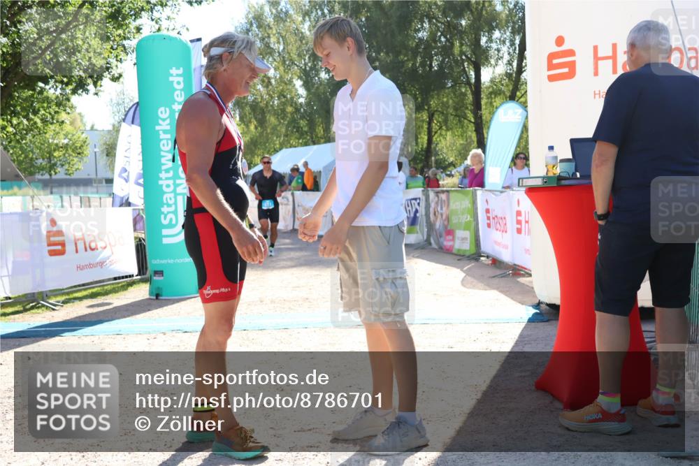 07.09.2025 - 19. Norderstedt Triathlon Zöllner http://msf.ph/oto/8786701 07.09.2025 15:43:05 Ziel 911 meine-sportfotos.de