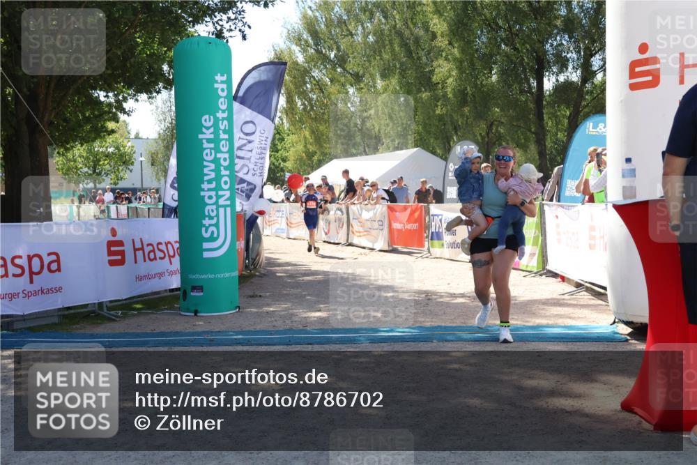 07.09.2025 - 19. Norderstedt Triathlon Zöllner http://msf.ph/oto/8786702 07.09.2025 13:27:36 Ziel 248, 1376 meine-sportfotos.de