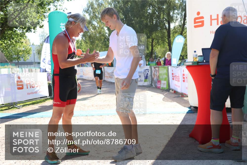 07.09.2025 - 19. Norderstedt Triathlon Zöllner http://msf.ph/oto/8786709 07.09.2025 15:43:06 Ziel 911 meine-sportfotos.de