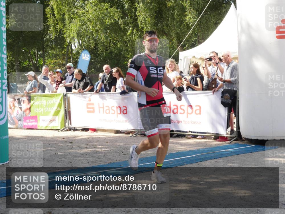 07.09.2025 - 19. Norderstedt Triathlon Zöllner http://msf.ph/oto/8786710 07.09.2025 13:07:51 Ziel 732, 1248 meine-sportfotos.de