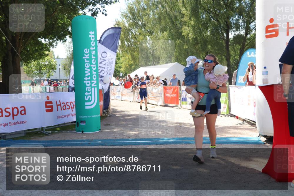 07.09.2025 - 19. Norderstedt Triathlon Zöllner http://msf.ph/oto/8786711 07.09.2025 13:27:37 Ziel 248, 1376 meine-sportfotos.de