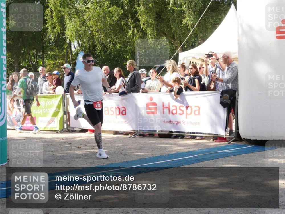 07.09.2025 - 19. Norderstedt Triathlon Zöllner http://msf.ph/oto/8786732 07.09.2025 13:08:03 Ziel 709, 788 meine-sportfotos.de