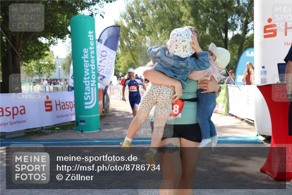 07.09.2025 - 19. Norderstedt Triathlon Zöllner http://msf.ph/oto/8786734 07.09.2025 13:27:40 Ziel 248, 1376 meine-sportfotos.de