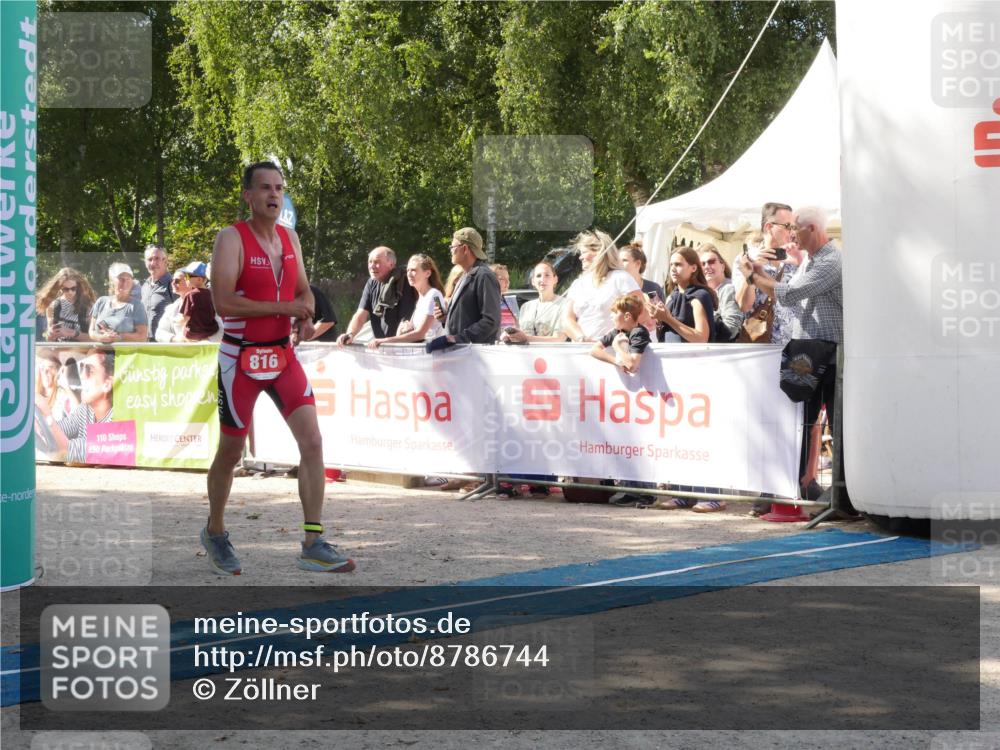 07.09.2025 - 19. Norderstedt Triathlon Zöllner http://msf.ph/oto/8786744 07.09.2025 13:08:09 Ziel 709, 816 meine-sportfotos.de
