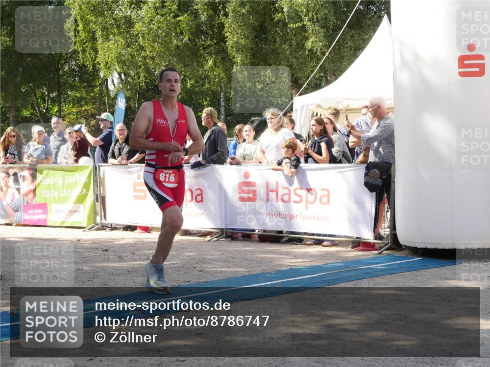 07.09.2025 - 19. Norderstedt Triathlon Zöllner http://msf.ph/oto/8786747 07.09.2025 13:08:10 Ziel 816 meine-sportfotos.de