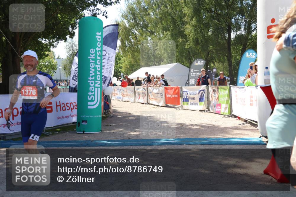 07.09.2025 - 19. Norderstedt Triathlon Zöllner http://msf.ph/oto/8786749 07.09.2025 13:27:42 Ziel 248, 295, 1376 meine-sportfotos.de