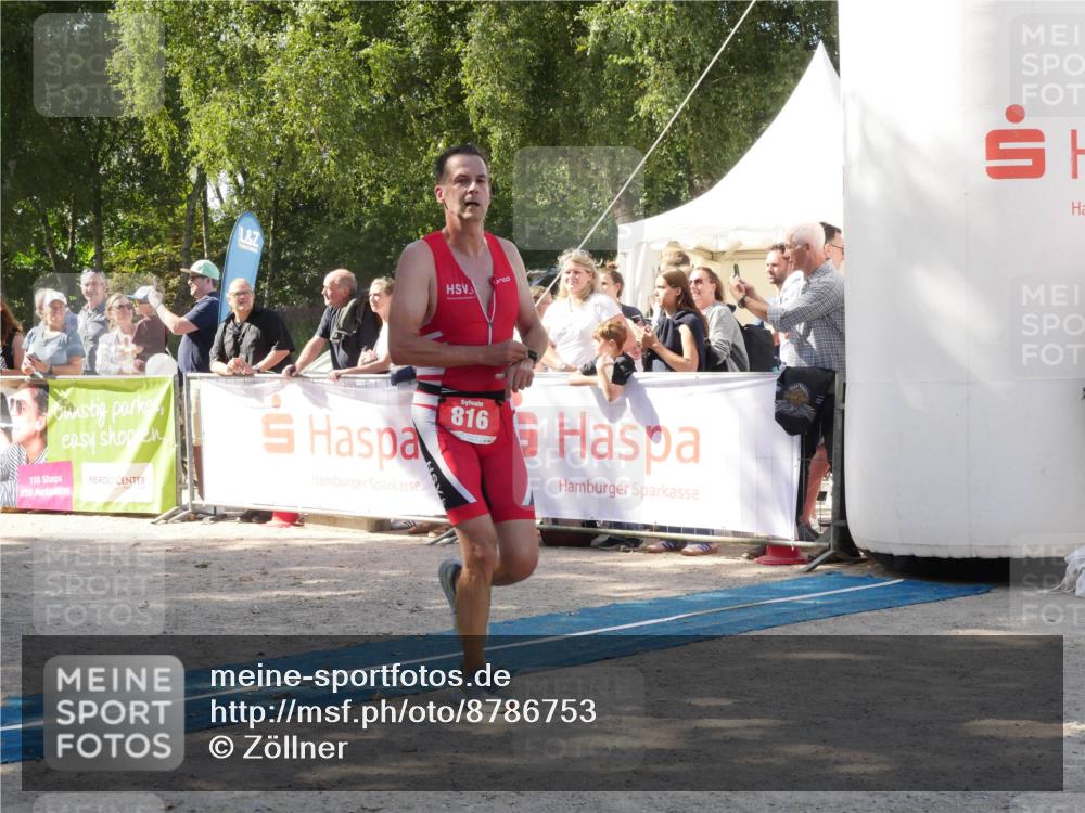 07.09.2025 - 19. Norderstedt Triathlon Zöllner http://msf.ph/oto/8786753 07.09.2025 13:08:10 Ziel 816 meine-sportfotos.de