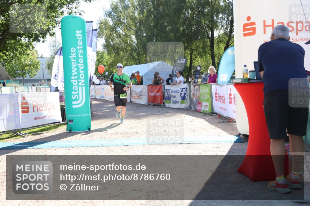 07.09.2025 - 19. Norderstedt Triathlon Zöllner http://msf.ph/oto/8786760 07.09.2025 15:44:08 Ziel 1034 meine-sportfotos.de