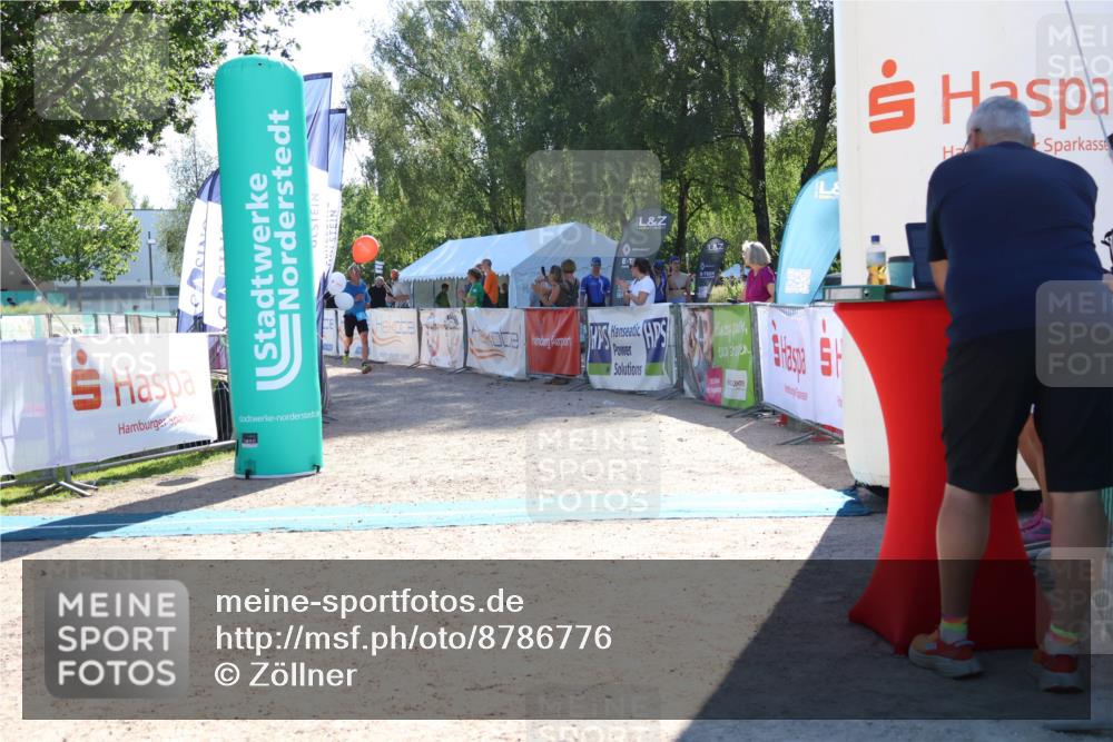07.09.2025 - 19. Norderstedt Triathlon Zöllner http://msf.ph/oto/8786776 07.09.2025 15:44:18 Ziel 373 meine-sportfotos.de
