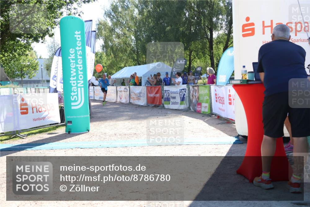 07.09.2025 - 19. Norderstedt Triathlon Zöllner http://msf.ph/oto/8786780 07.09.2025 15:44:19 Ziel 373 meine-sportfotos.de