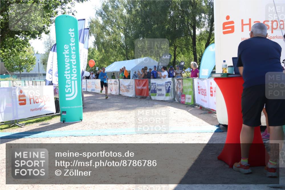 07.09.2025 - 19. Norderstedt Triathlon Zöllner http://msf.ph/oto/8786786 07.09.2025 15:44:19 Ziel 373 meine-sportfotos.de