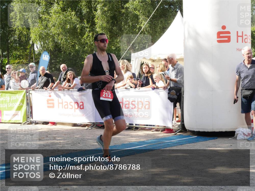 07.09.2025 - 19. Norderstedt Triathlon Zöllner http://msf.ph/oto/8786788 07.09.2025 13:08:44 Ziel 212 meine-sportfotos.de