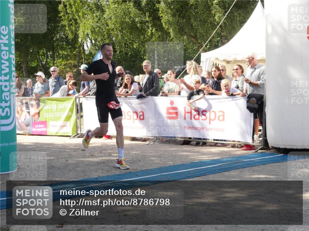 07.09.2025 - 19. Norderstedt Triathlon Zöllner http://msf.ph/oto/8786798 07.09.2025 13:08:52 Ziel 1212 meine-sportfotos.de