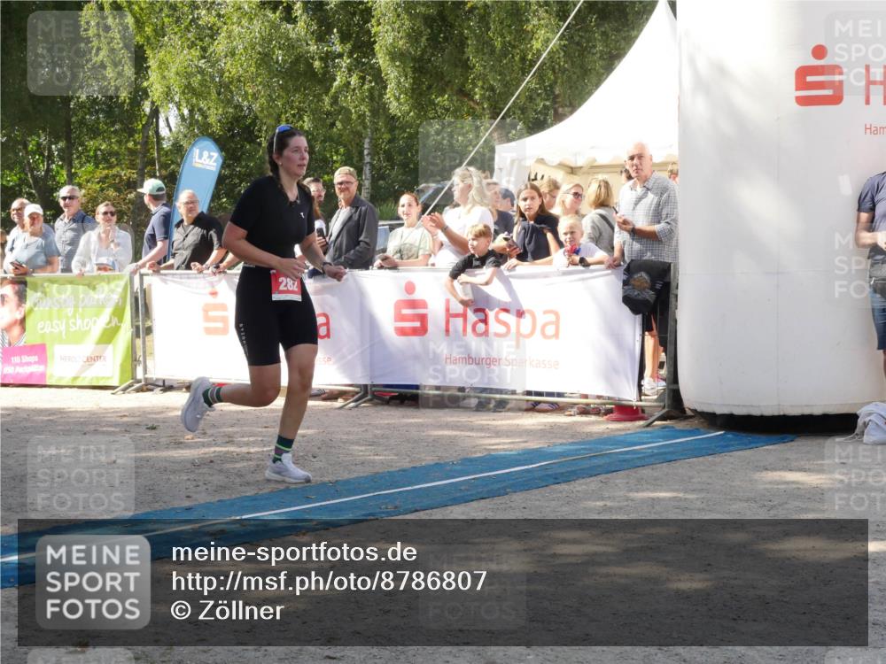 07.09.2025 - 19. Norderstedt Triathlon Zöllner http://msf.ph/oto/8786807 07.09.2025 13:09:01 Ziel 282 meine-sportfotos.de