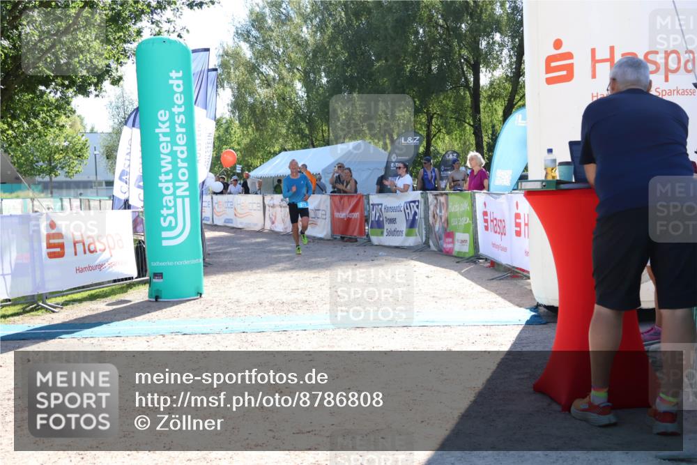 07.09.2025 - 19. Norderstedt Triathlon Zöllner http://msf.ph/oto/8786808 07.09.2025 15:44:21 Ziel 373 meine-sportfotos.de