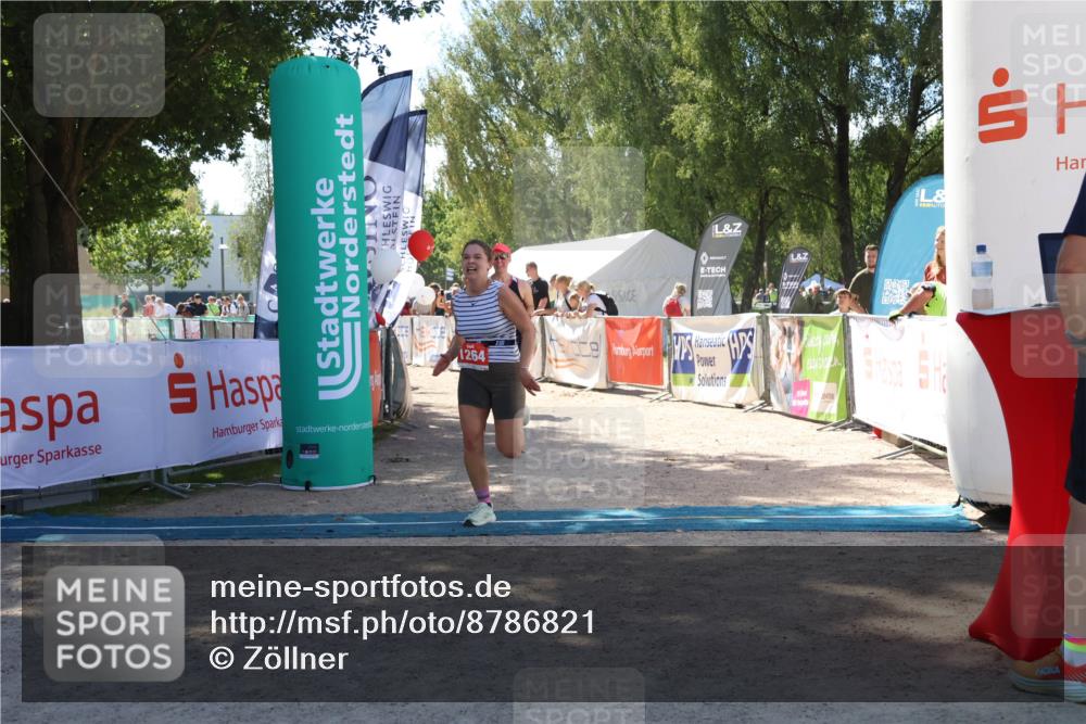 07.09.2025 - 19. Norderstedt Triathlon Zöllner http://msf.ph/oto/8786821 07.09.2025 13:28:24 Ziel 262, 290, 1264, 1295 meine-sportfotos.de