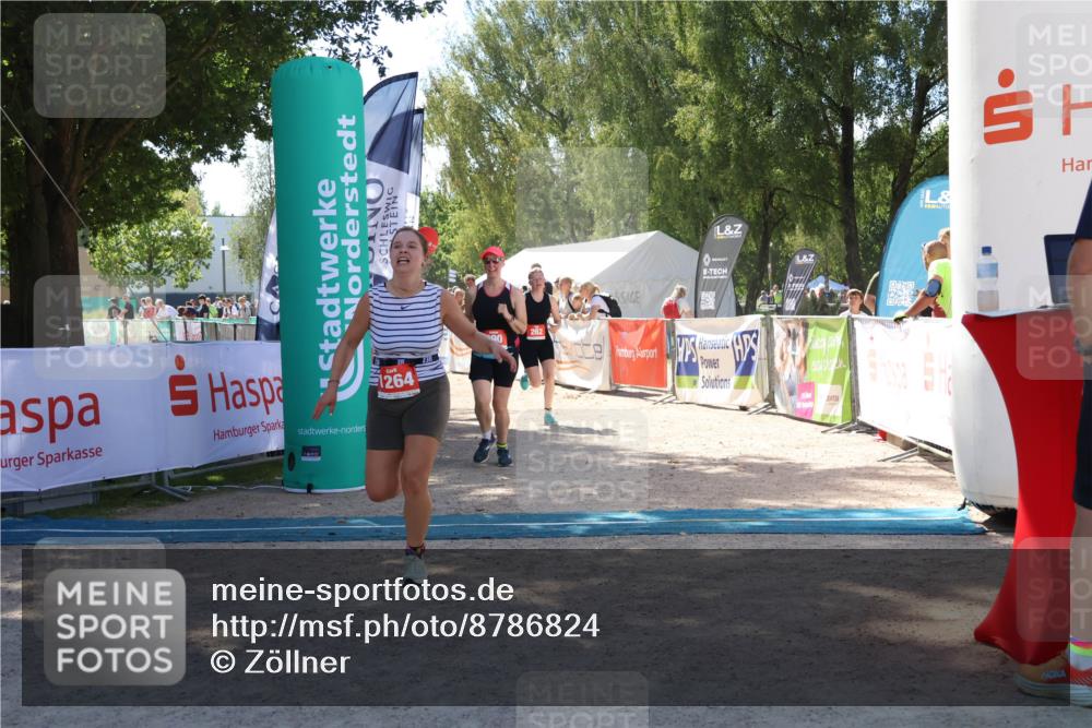 07.09.2025 - 19. Norderstedt Triathlon Zöllner http://msf.ph/oto/8786824 07.09.2025 13:28:24 Ziel 262, 290, 1264, 1295 meine-sportfotos.de