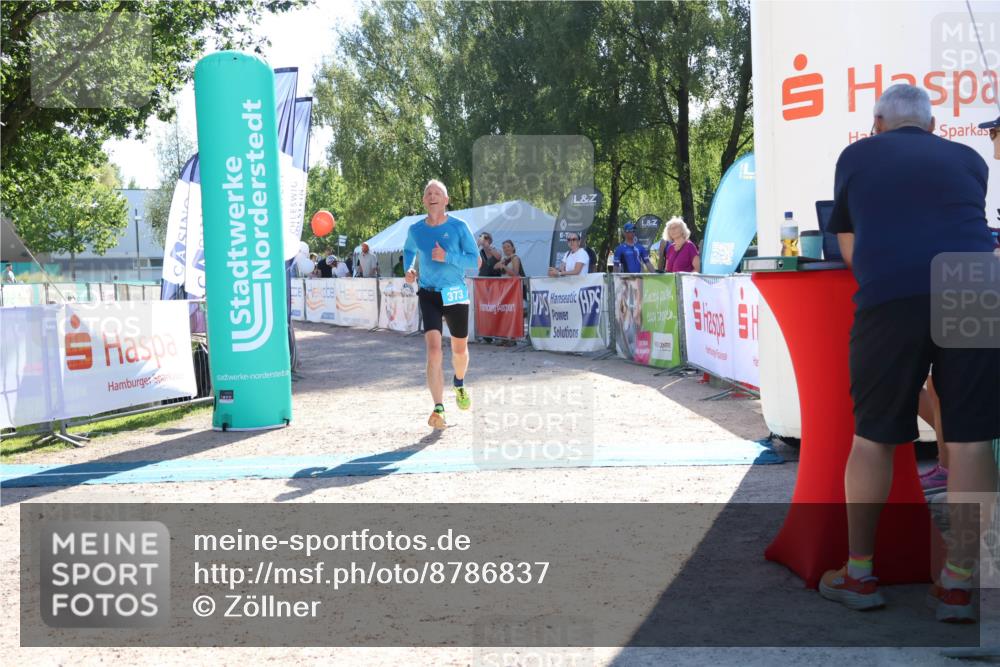 07.09.2025 - 19. Norderstedt Triathlon Zöllner http://msf.ph/oto/8786837 07.09.2025 15:44:22 Ziel 373 meine-sportfotos.de