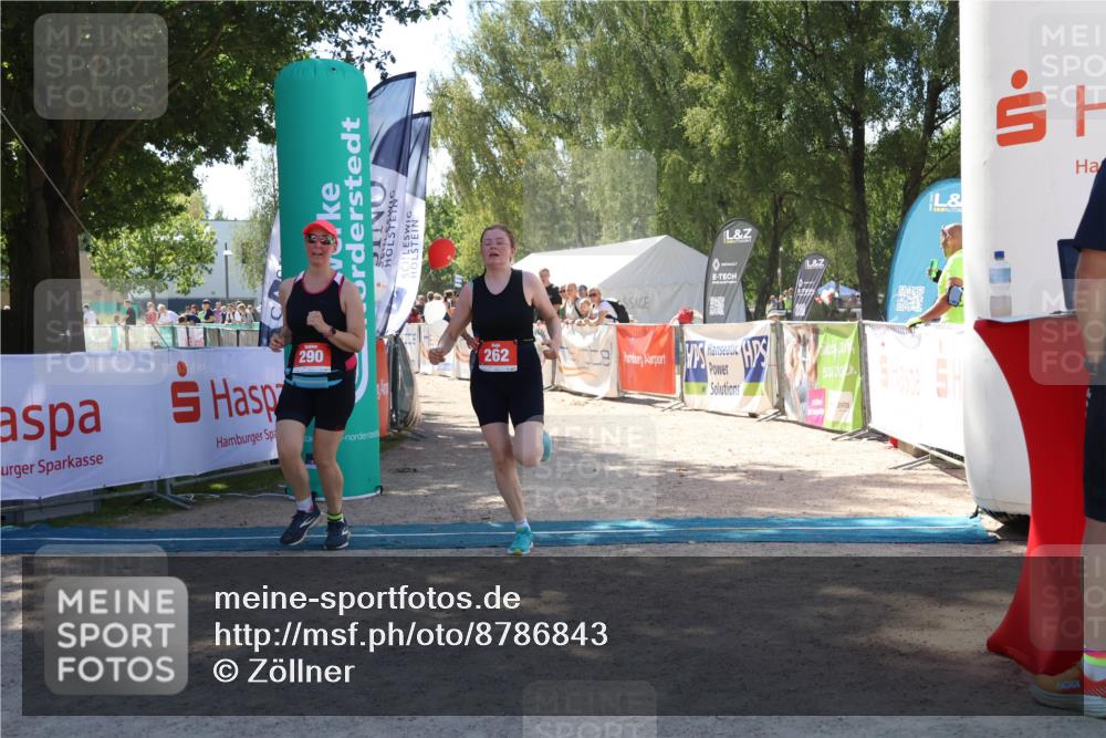 07.09.2025 - 19. Norderstedt Triathlon Zöllner http://msf.ph/oto/8786843 07.09.2025 13:28:26 Ziel 262, 290, 1264, 1295 meine-sportfotos.de