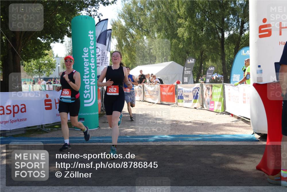 07.09.2025 - 19. Norderstedt Triathlon Zöllner http://msf.ph/oto/8786845 07.09.2025 13:28:26 Ziel 262, 290, 1264, 1295 meine-sportfotos.de