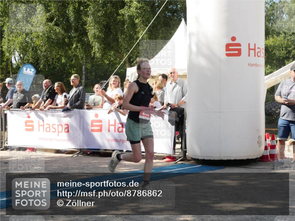 07.09.2025 - 19. Norderstedt Triathlon Zöllner http://msf.ph/oto/8786862 07.09.2025 13:11:10 Ziel 208 meine-sportfotos.de