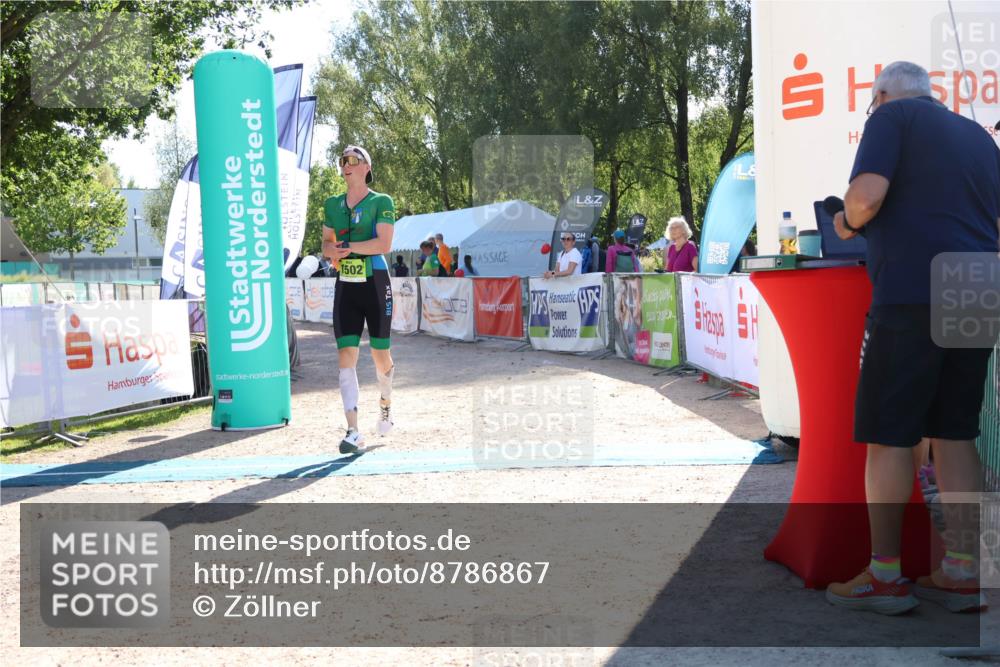 07.09.2025 - 19. Norderstedt Triathlon Zöllner http://msf.ph/oto/8786867 07.09.2025 15:45:18 Ziel  meine-sportfotos.de
