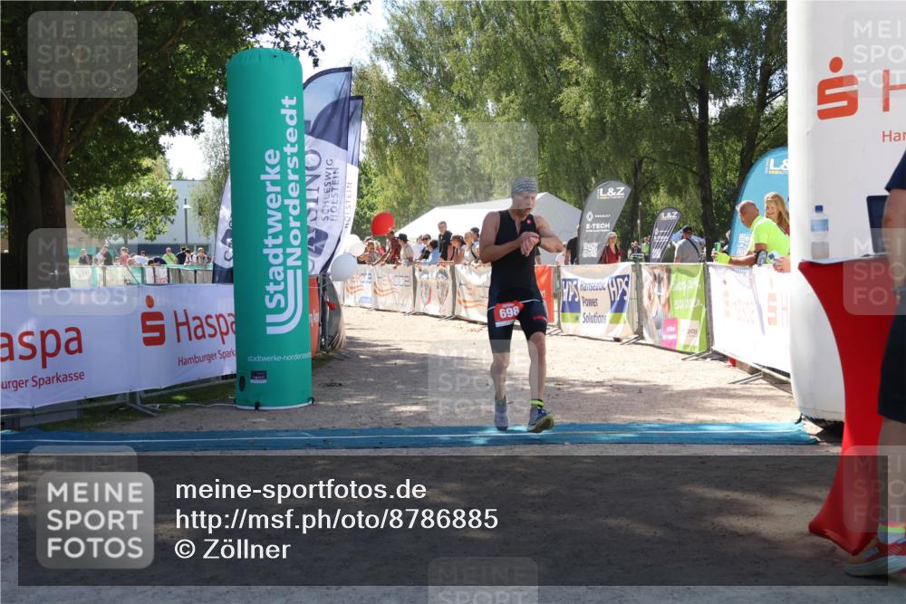 07.09.2025 - 19. Norderstedt Triathlon Zöllner http://msf.ph/oto/8786885 07.09.2025 13:28:41 Ziel 698 meine-sportfotos.de