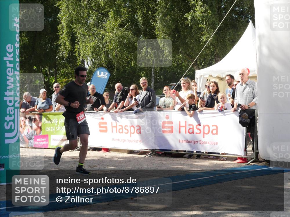 07.09.2025 - 19. Norderstedt Triathlon Zöllner http://msf.ph/oto/8786897 07.09.2025 13:11:34 Ziel 1290 meine-sportfotos.de