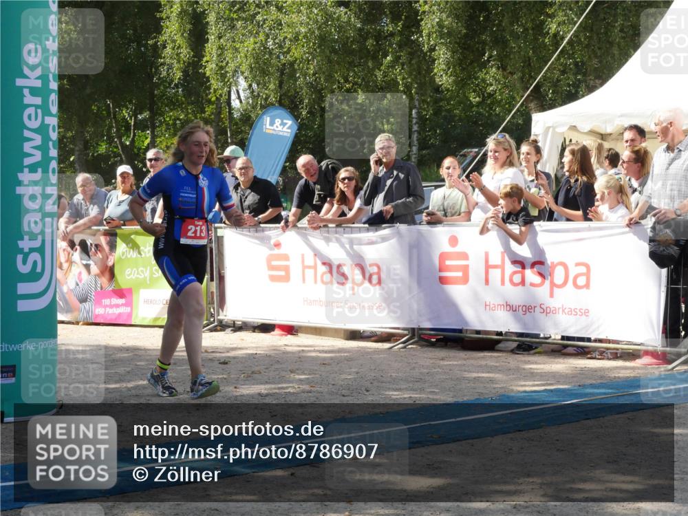 07.09.2025 - 19. Norderstedt Triathlon Zöllner http://msf.ph/oto/8786907 07.09.2025 13:11:53 Ziel 213 meine-sportfotos.de