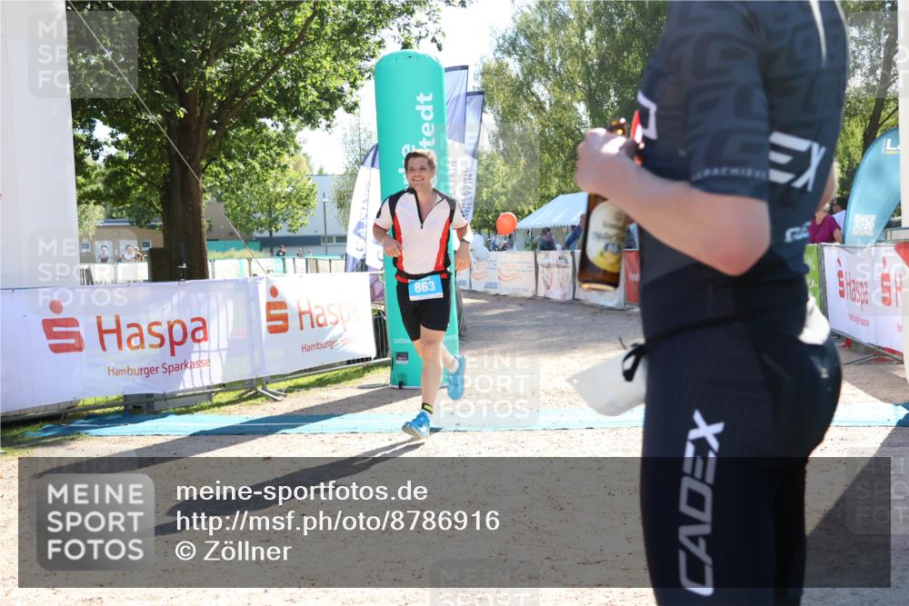 07.09.2025 - 19. Norderstedt Triathlon Zöllner http://msf.ph/oto/8786916 07.09.2025 15:46:39 Ziel 863 meine-sportfotos.de