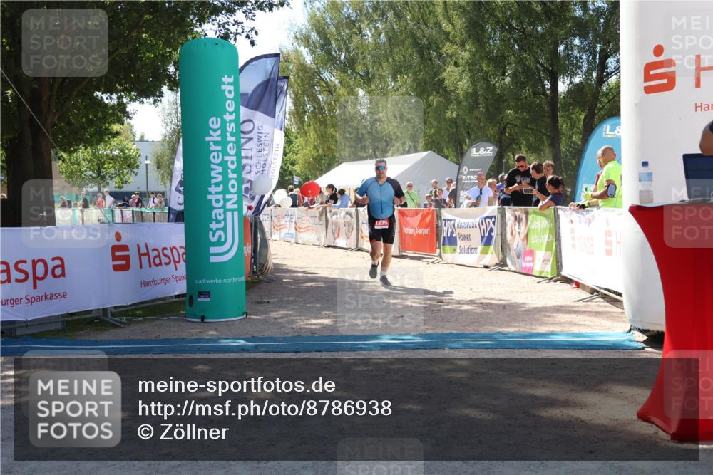 07.09.2025 - 19. Norderstedt Triathlon Zöllner http://msf.ph/oto/8786938 07.09.2025 13:29:21 Ziel 1235 meine-sportfotos.de