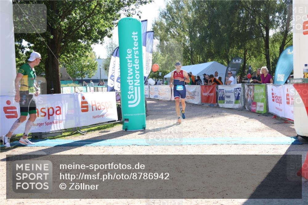 07.09.2025 - 19. Norderstedt Triathlon Zöllner http://msf.ph/oto/8786942 07.09.2025 15:47:08 Ziel 908, 1502 meine-sportfotos.de