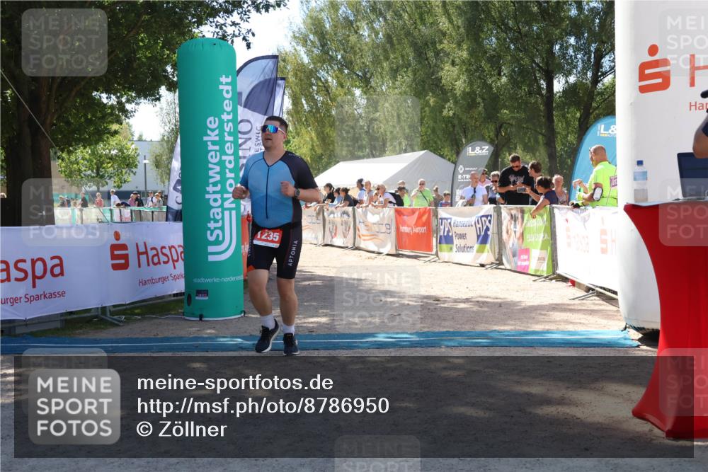 07.09.2025 - 19. Norderstedt Triathlon Zöllner http://msf.ph/oto/8786950 07.09.2025 13:29:23 Ziel 1235 meine-sportfotos.de