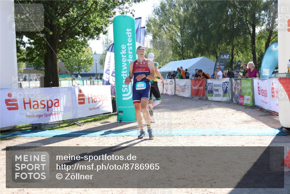 07.09.2025 - 19. Norderstedt Triathlon Zöllner http://msf.ph/oto/8786965 07.09.2025 15:47:10 Ziel 908 meine-sportfotos.de