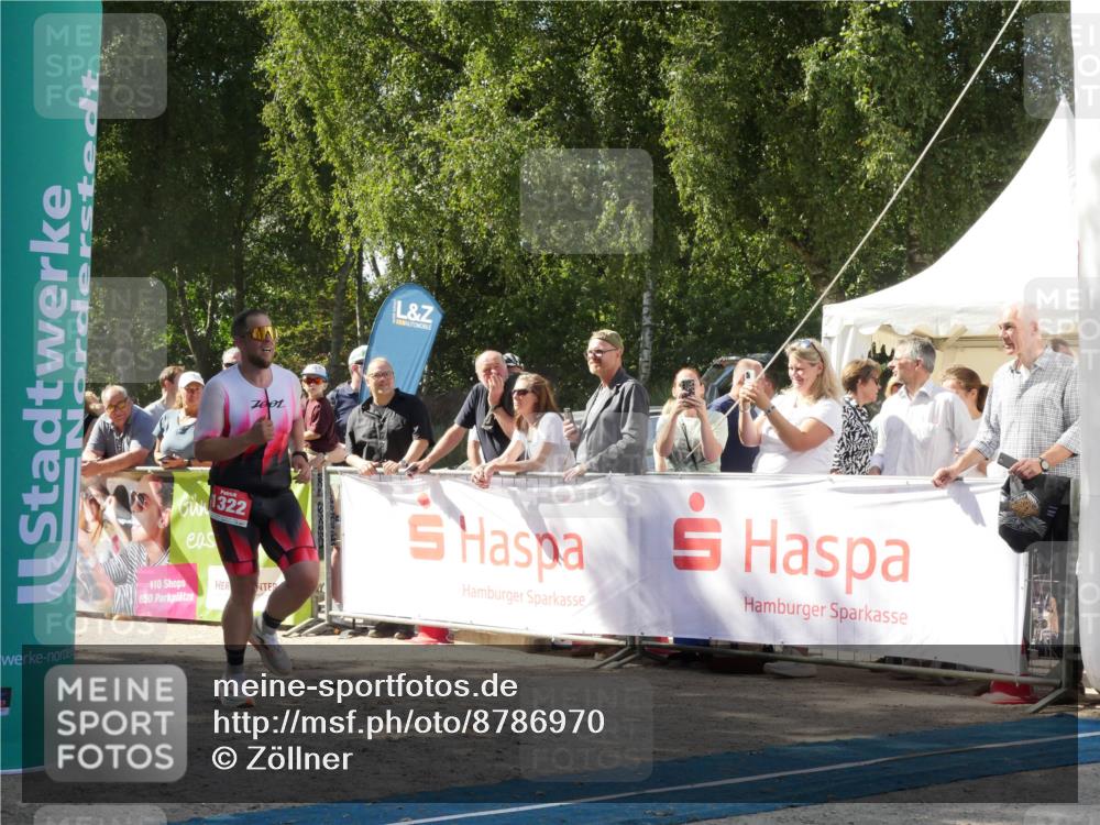 07.09.2025 - 19. Norderstedt Triathlon Zöllner http://msf.ph/oto/8786970 07.09.2025 13:13:08 Ziel 156, 1322 meine-sportfotos.de