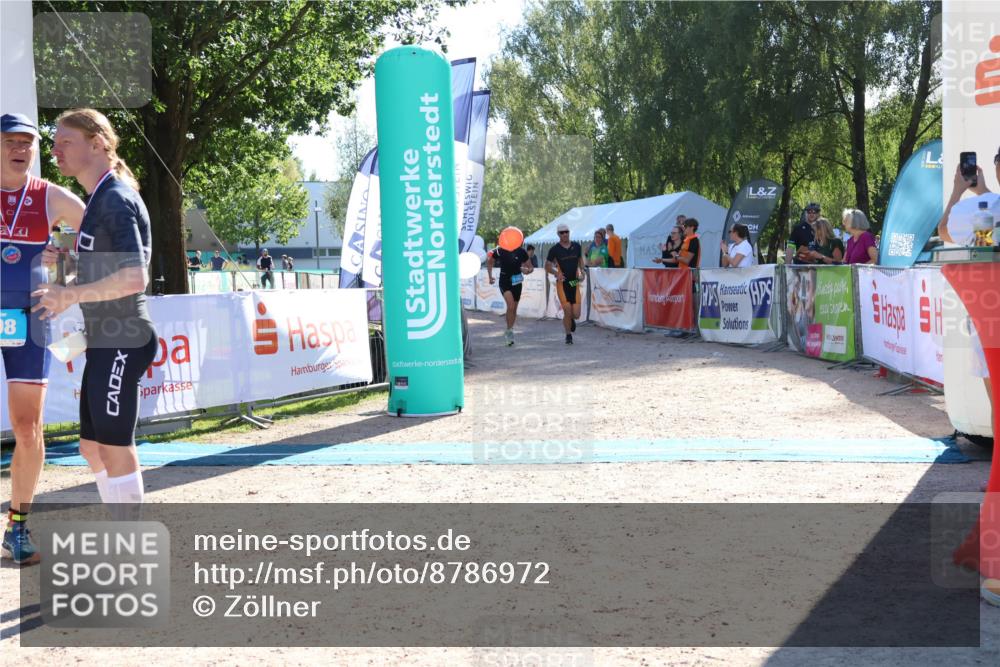 07.09.2025 - 19. Norderstedt Triathlon Zöllner http://msf.ph/oto/8786972 07.09.2025 15:47:47 Ziel 1000, 1462 meine-sportfotos.de
