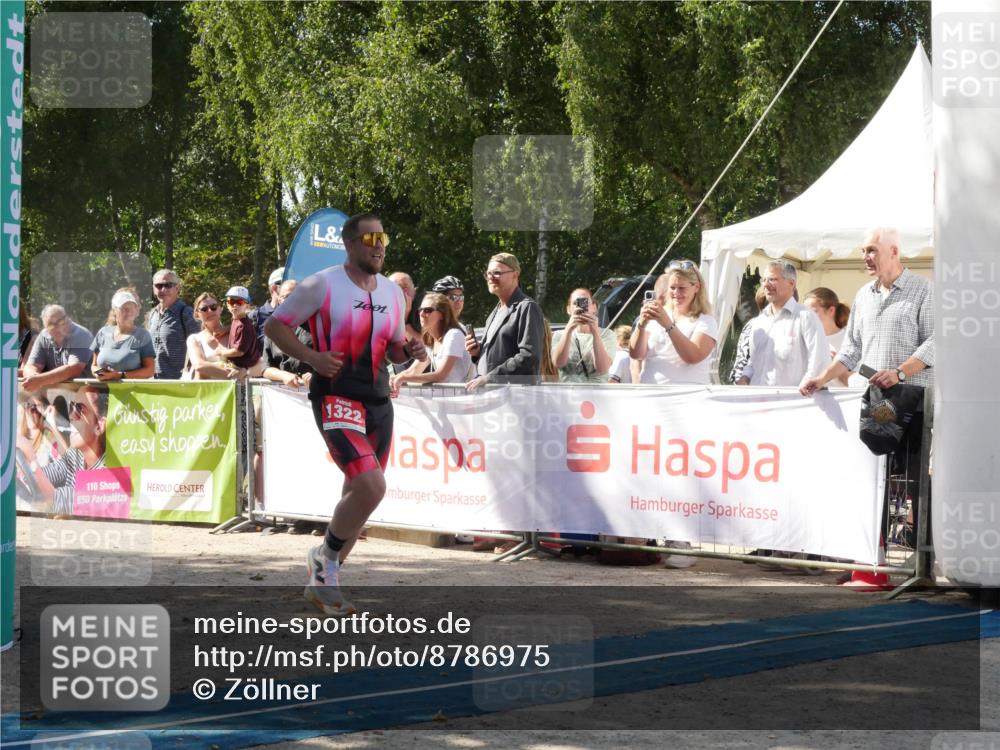 07.09.2025 - 19. Norderstedt Triathlon Zöllner http://msf.ph/oto/8786975 07.09.2025 13:13:08 Ziel 156, 1322 meine-sportfotos.de