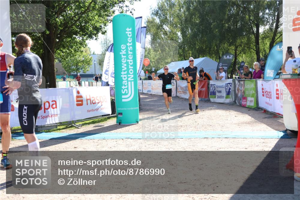 07.09.2025 - 19. Norderstedt Triathlon Zöllner http://msf.ph/oto/8786990 07.09.2025 15:47:49 Ziel 1000, 1462 meine-sportfotos.de