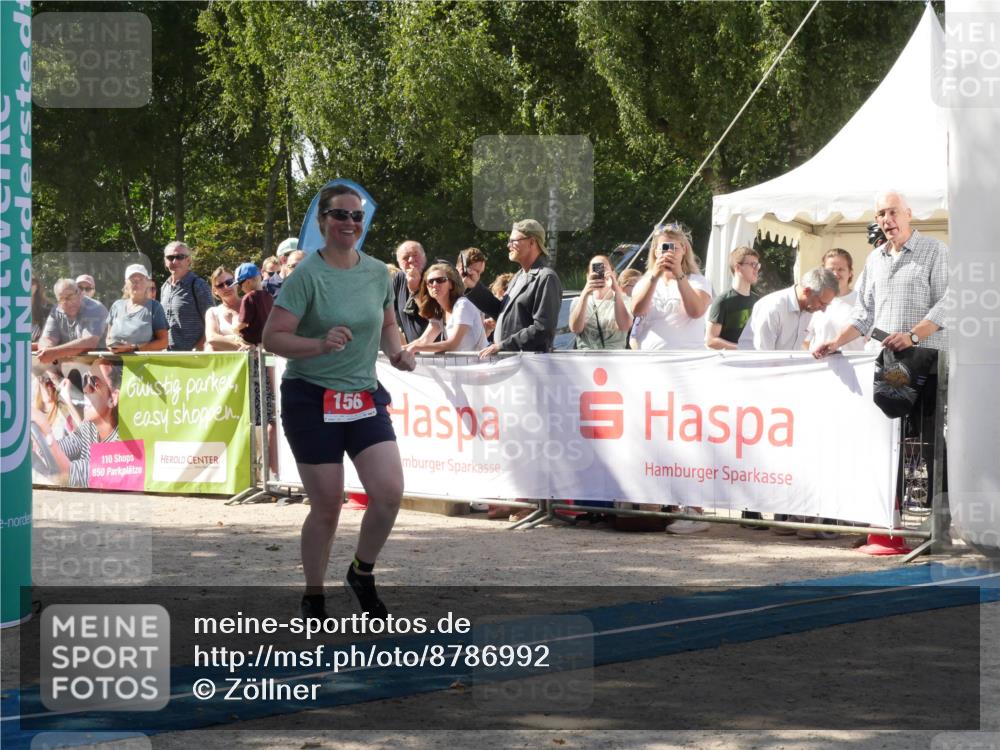 07.09.2025 - 19. Norderstedt Triathlon Zöllner http://msf.ph/oto/8786992 07.09.2025 13:13:13 Ziel 156, 1322 meine-sportfotos.de