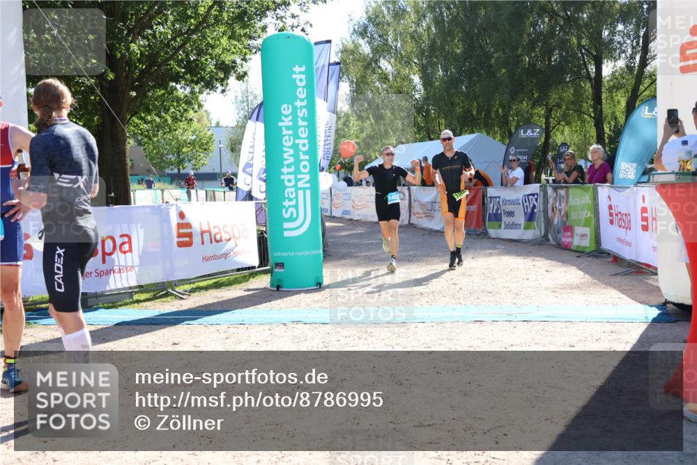 07.09.2025 - 19. Norderstedt Triathlon Zöllner http://msf.ph/oto/8786995 07.09.2025 15:47:49 Ziel 1000, 1462 meine-sportfotos.de
