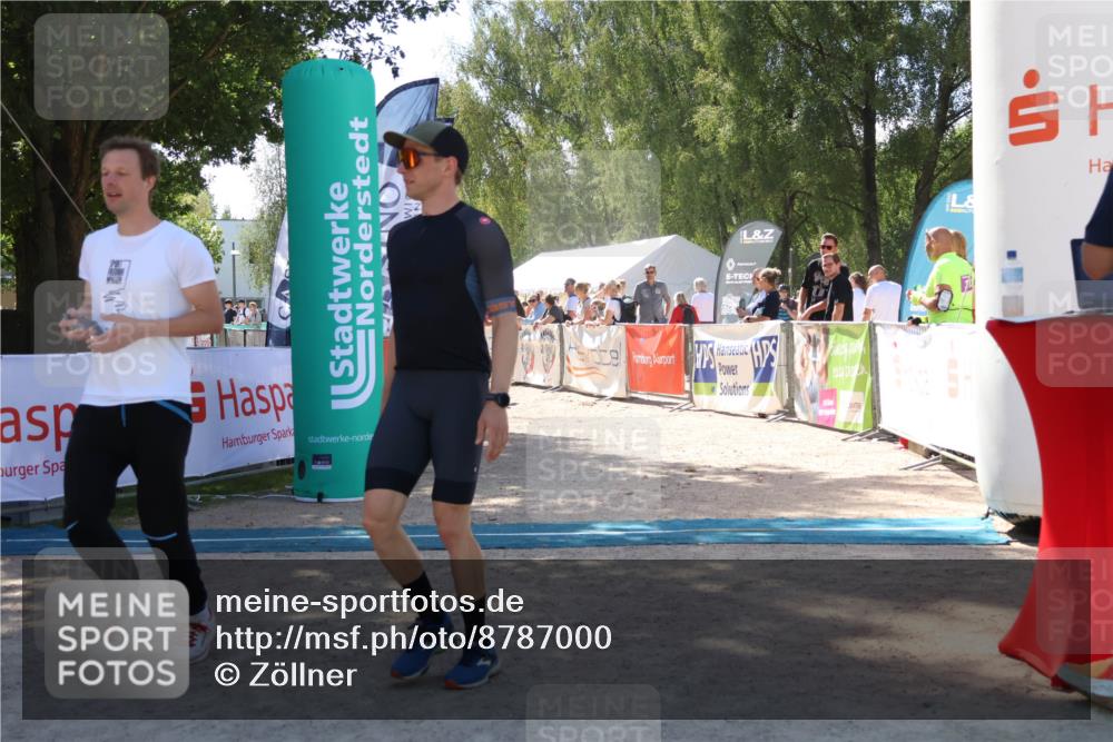 07.09.2025 - 19. Norderstedt Triathlon Zöllner http://msf.ph/oto/8787000 07.09.2025 13:29:43 Ziel 265, 266, 345 meine-sportfotos.de
