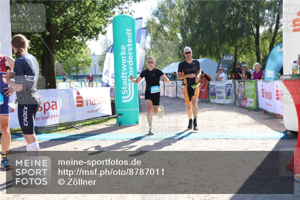 07.09.2025 - 19. Norderstedt Triathlon Zöllner http://msf.ph/oto/8787011 07.09.2025 15:47:50 Ziel 1000, 1462 meine-sportfotos.de